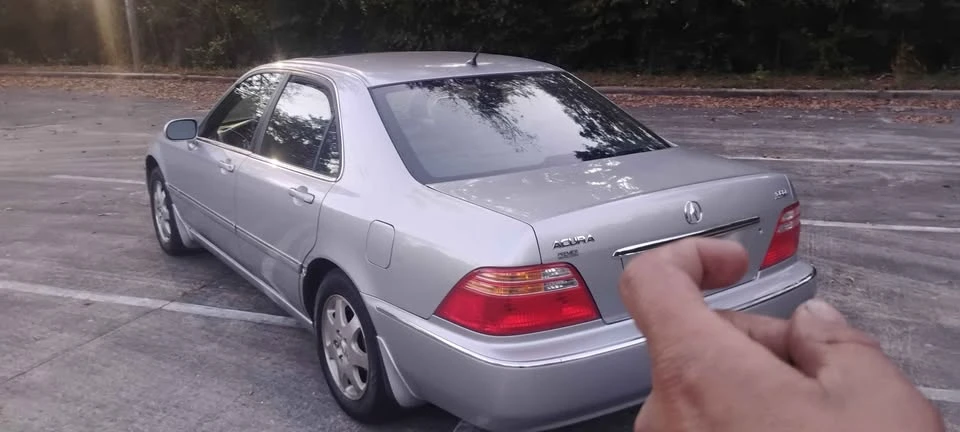 2002 Acura RL 1st Gen - Image 4 of 8