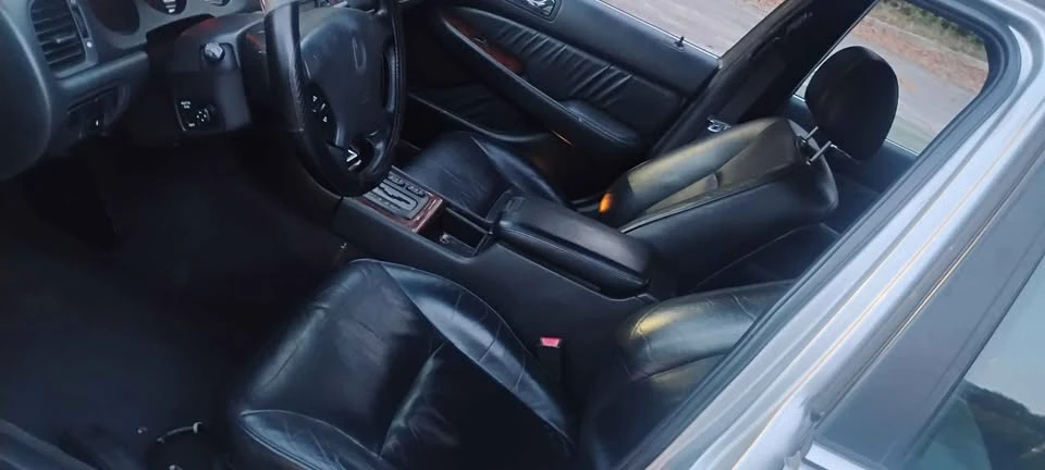 2002 Acura RL 1st Gen - Image 5 of 8