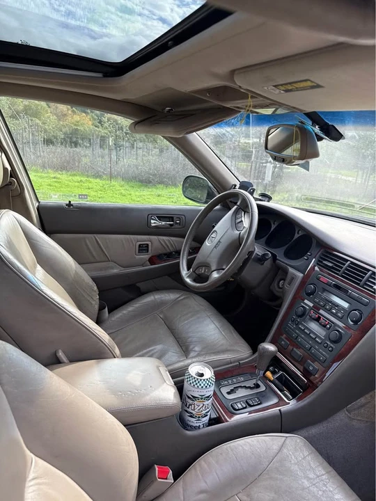 2002 Acura RL 1st Gen - Image 5 of 5