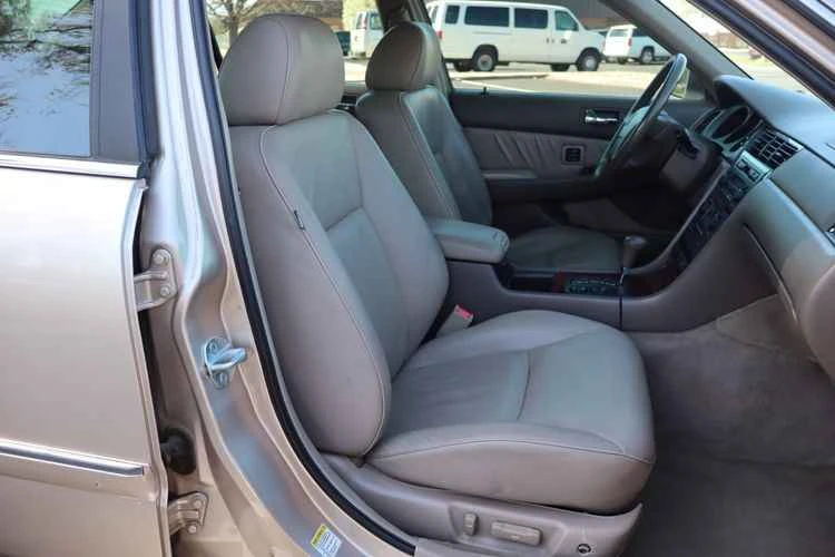 2002 Acura RL 1st Gen - Image 6 of 7