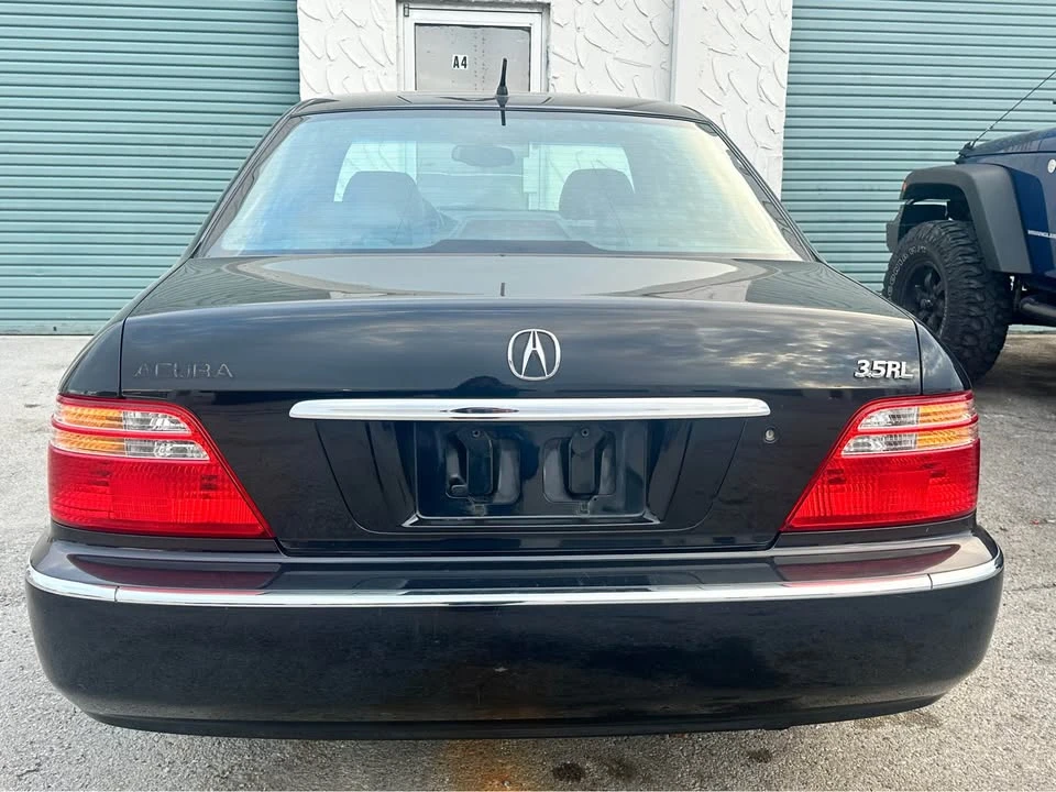 2002 Acura RL 2nd Gen - Image 10 of 10