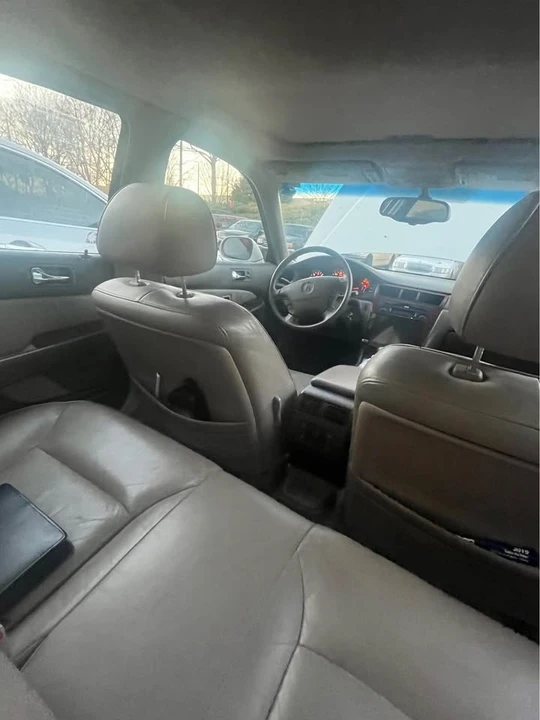2002 Acura RL 2nd Gen - Image 8 of 14