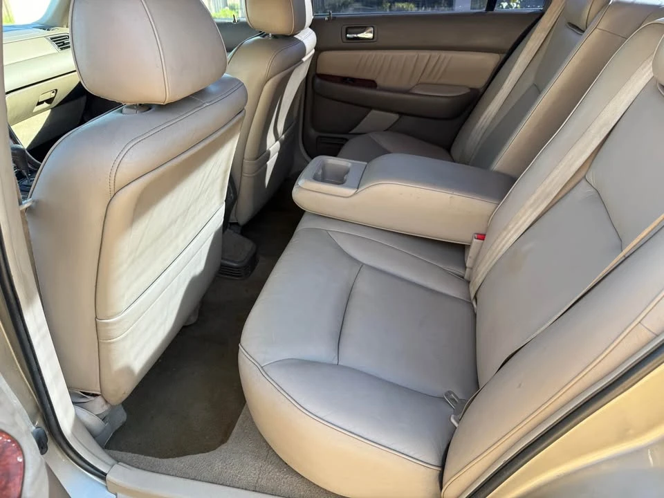 2002 Acura RL 1st Gen - Image 8 of 19