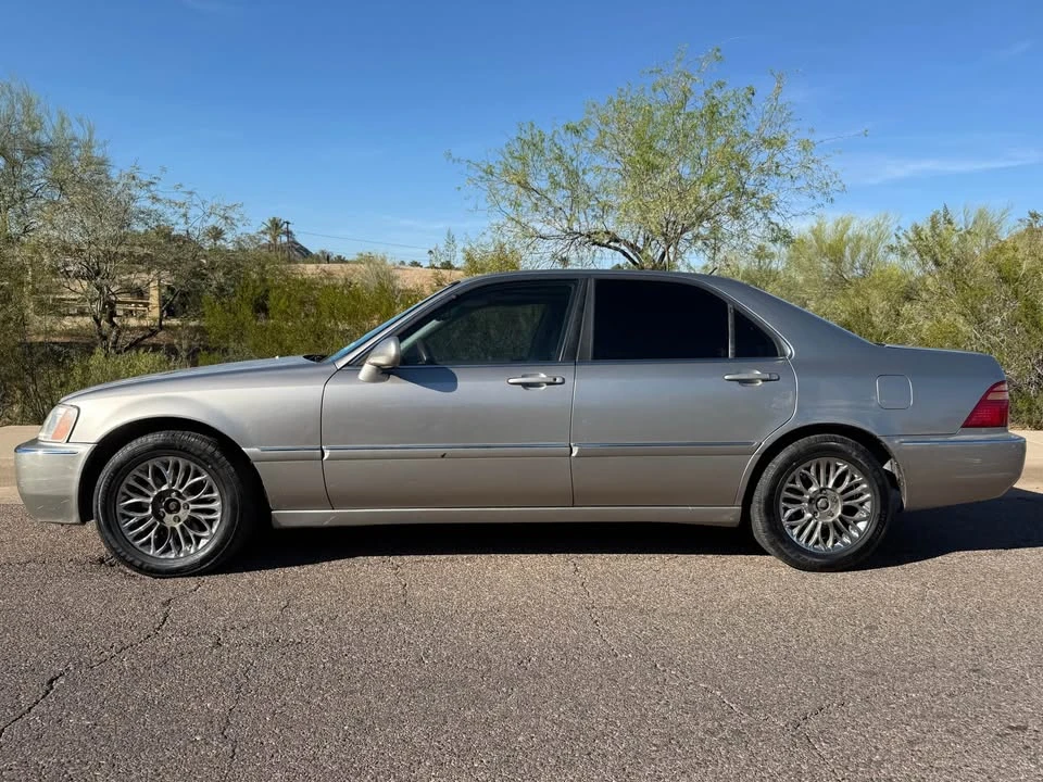 2002 Acura RL 1st Gen - Image 2 of 19