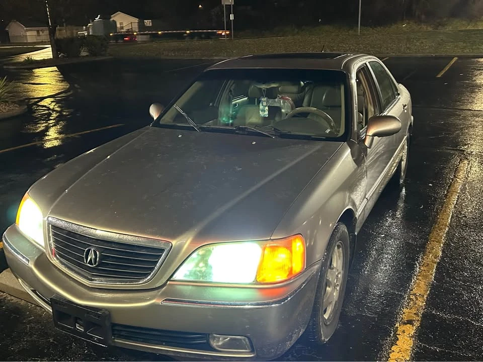 2002 Acura RL 1st Gen - Image 7 of 7