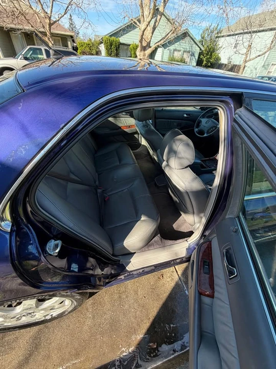 2002 Acura RL 1st Gen - Image 6 of 8