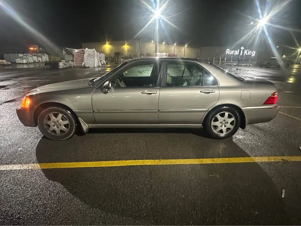 2002 Acura RL 1st Gen - Image 4 of 7