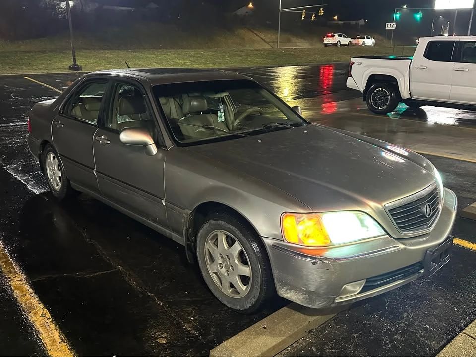 2002 Acura RL 1st Gen - Image 5 of 7