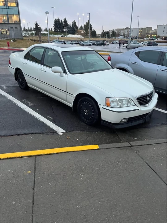 2002 Acura RL 1st Gen - Image 5 of 5