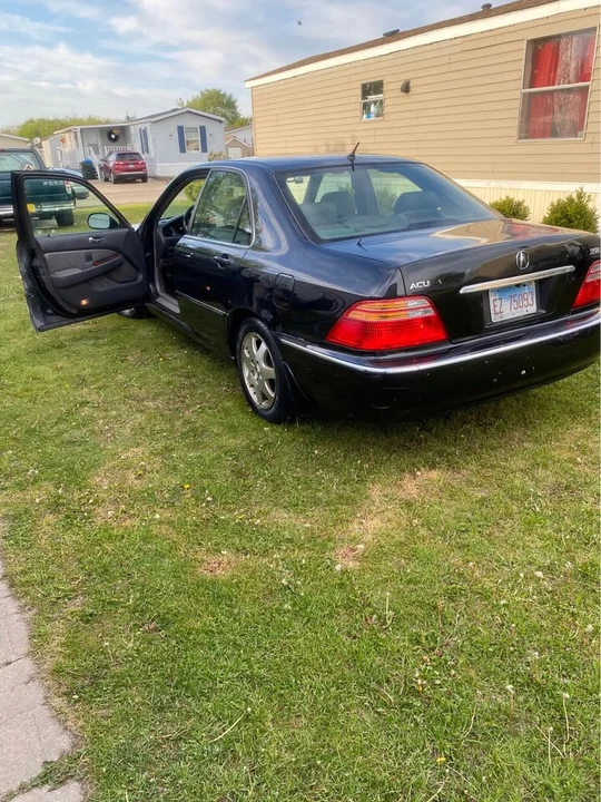 2002 Acura RL 1st Gen - Image 3 of 16