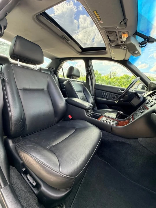 2002 Acura RL 1st Gen - Image 10 of 14