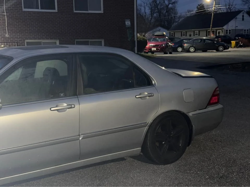 2002 Acura RL 1st Gen - Image 7 of 12