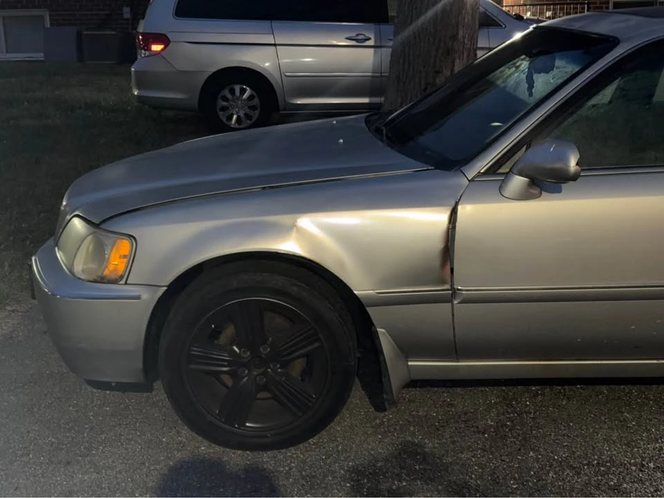 2002 Acura RL 1st Gen - Image 6 of 12