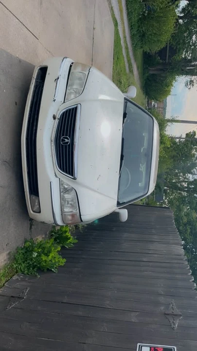 2002 Acura RL 1st Gen - Image 2 of 11