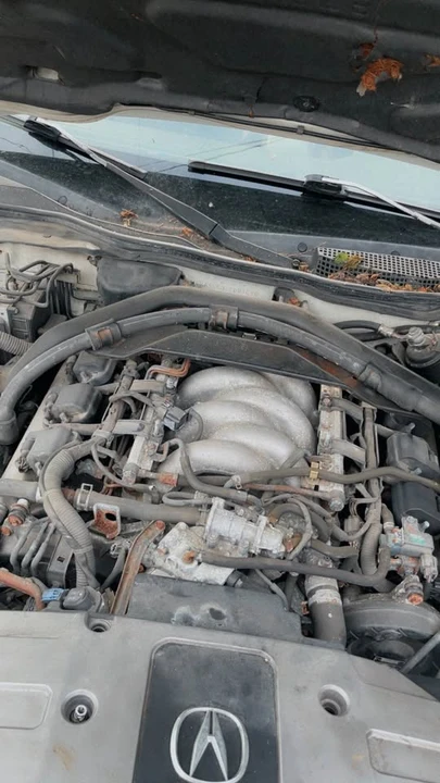 2002 Acura RL 1st Gen - Image 9 of 11