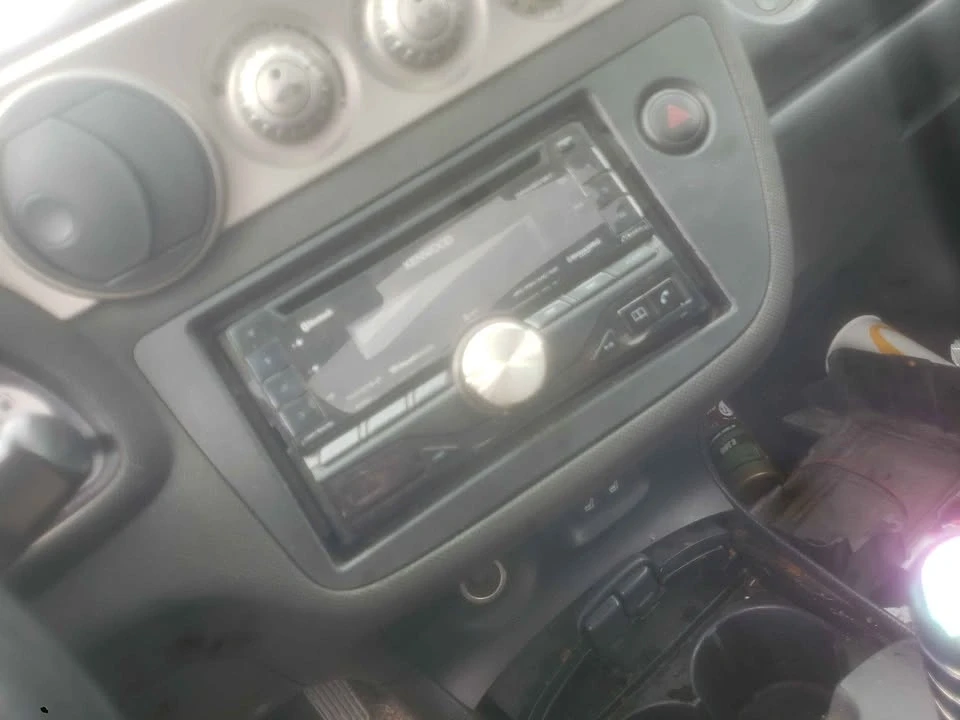 2002 Acura RSX - Image 11 of 12