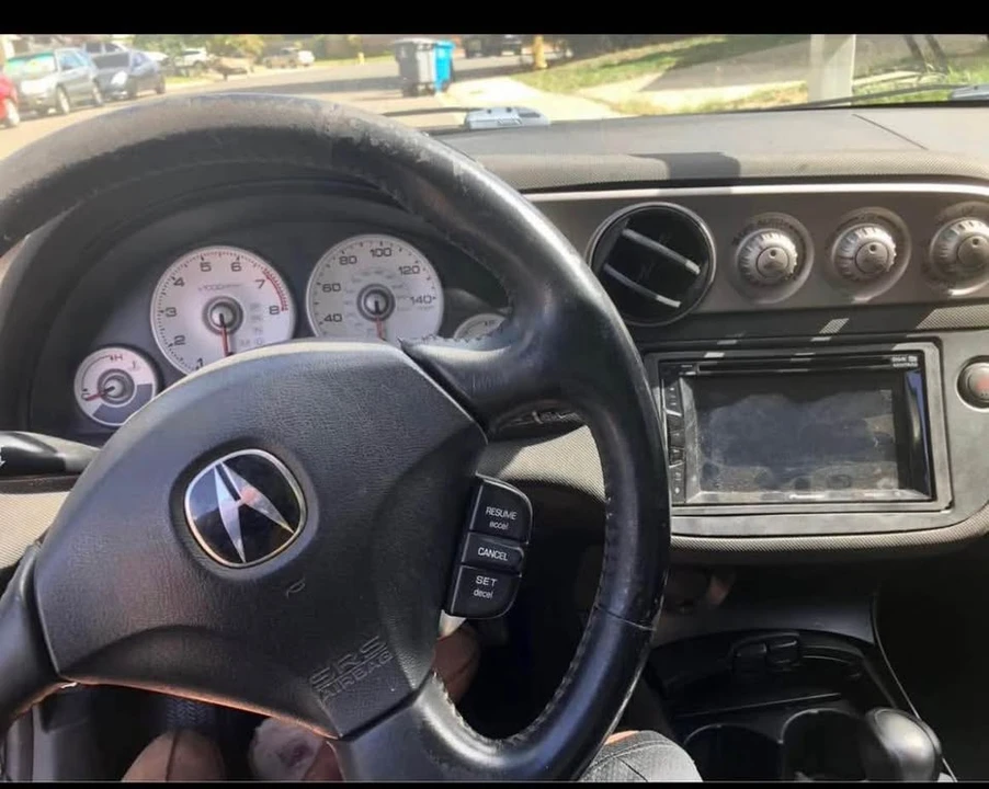 2002 Acura RSX - Image 9 of 11