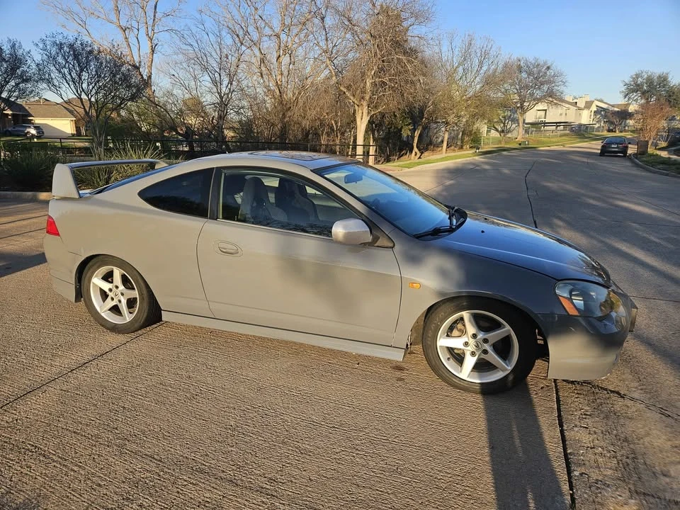 2002 Acura Integra 4th Gen - Image 2 of 10