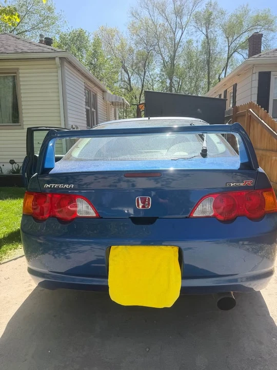 2002 Acura RSX Type-S - Image 2 of 10