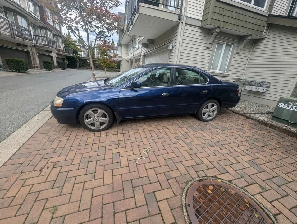 2002 Acura TL 2nd Gen - Image 2 of 4