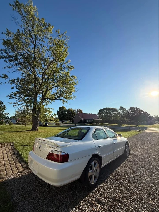 2002 Acura TL 2nd Gen - Image 2 of 5