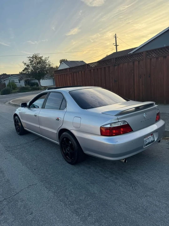 2002 Acura TL 2nd Gen - Image 5 of 15