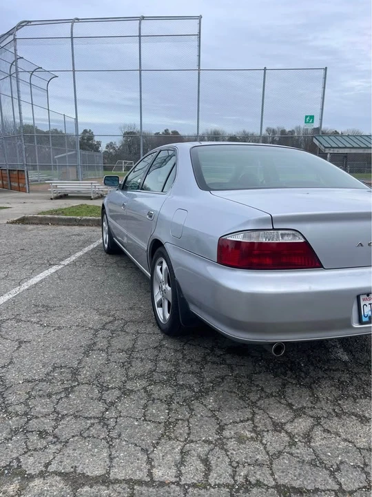 2002 Acura TL 2nd Gen - Image 2 of 9