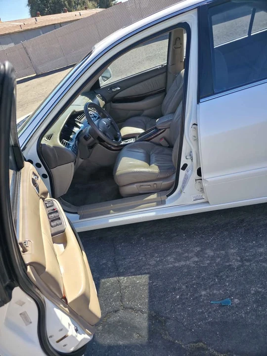 2002 Acura TL 2nd Gen - Image 6 of 15