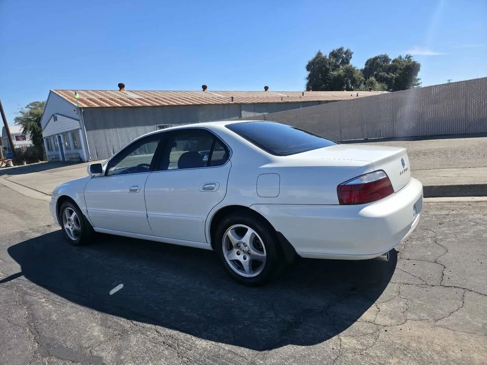 2002 Acura TL 2nd Gen - Image 5 of 15