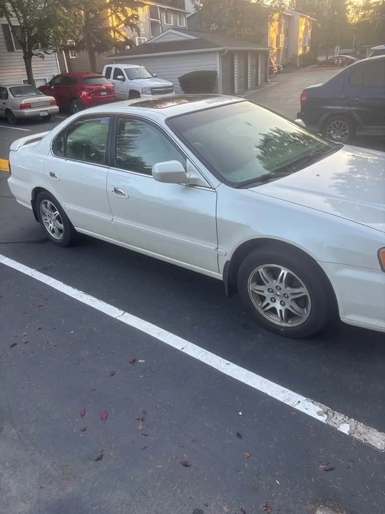 2002 Acura TL 2nd Gen - Image 2 of 4