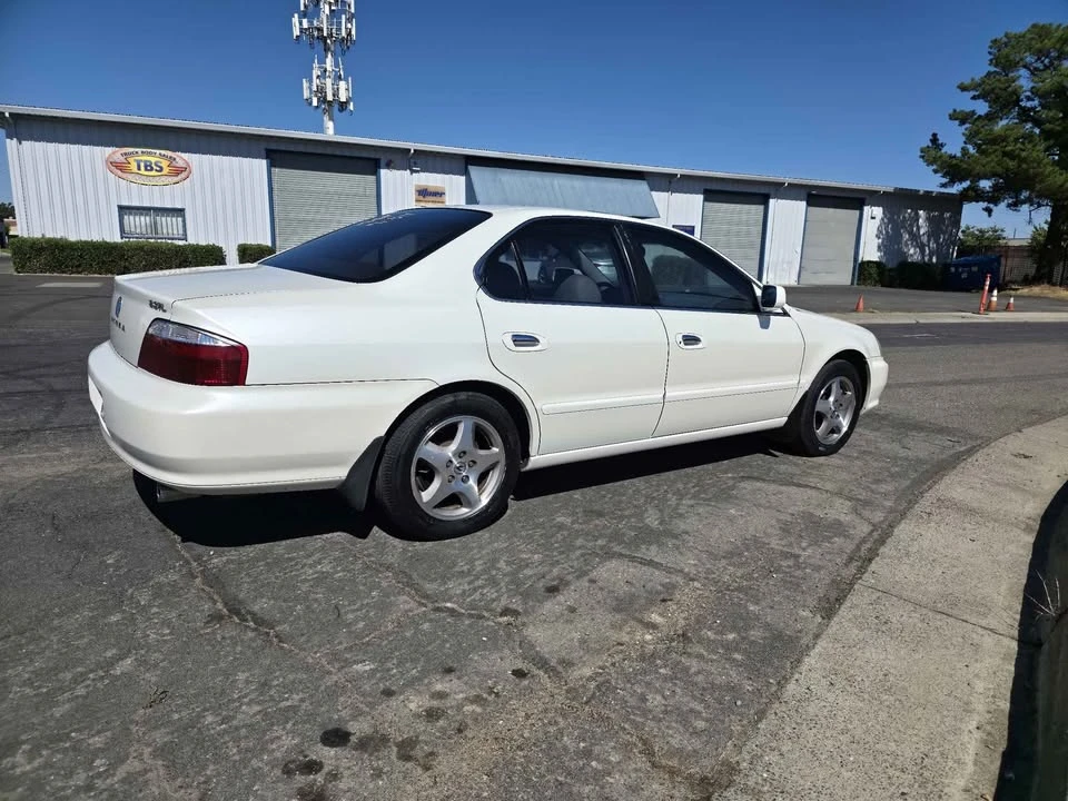2002 Acura TL 2nd Gen - Image 3 of 15