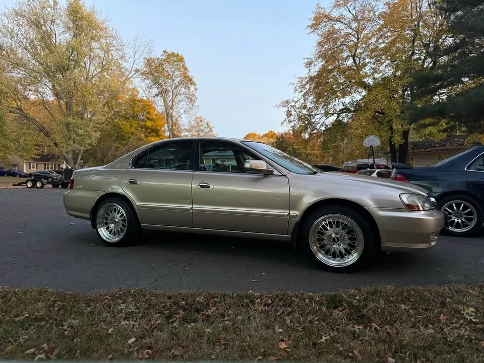 2002 Acura TL 2nd Gen - Image 2 of 5