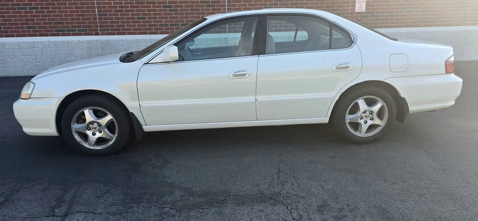 2002 Acura TL 2nd Gen - Image 4 of 6