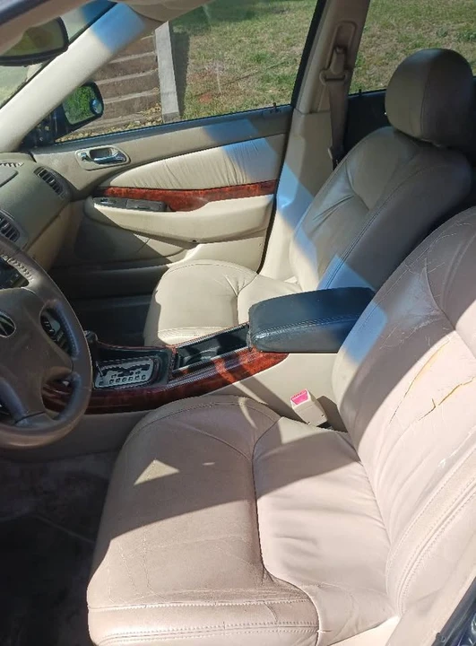 2002 Acura TL 2nd Gen - Image 5 of 10