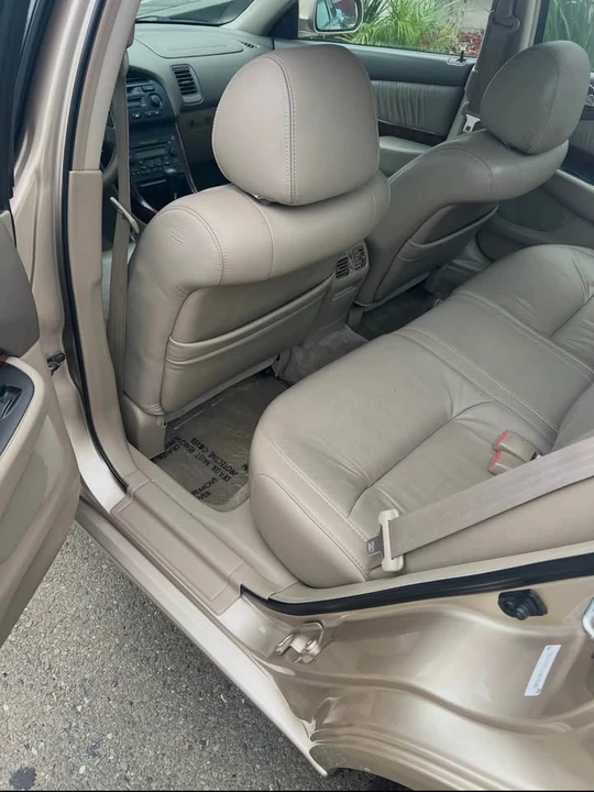 2002 Acura TL 2nd Gen - Image 12 of 18