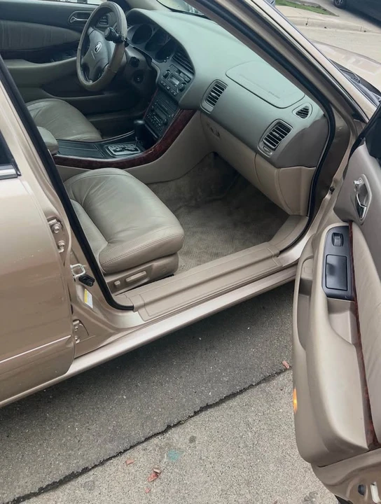 2002 Acura TL 2nd Gen - Image 16 of 18
