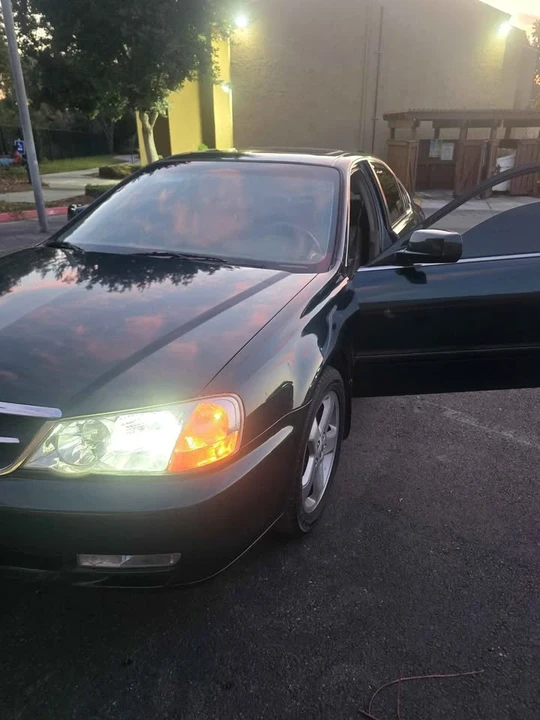 2002 Acura TL 2nd Gen - Image 3 of 10