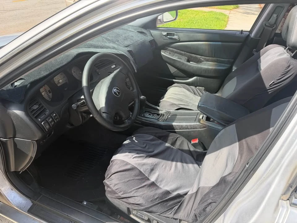 2002 Acura TL 2nd Gen - Image 10 of 12
