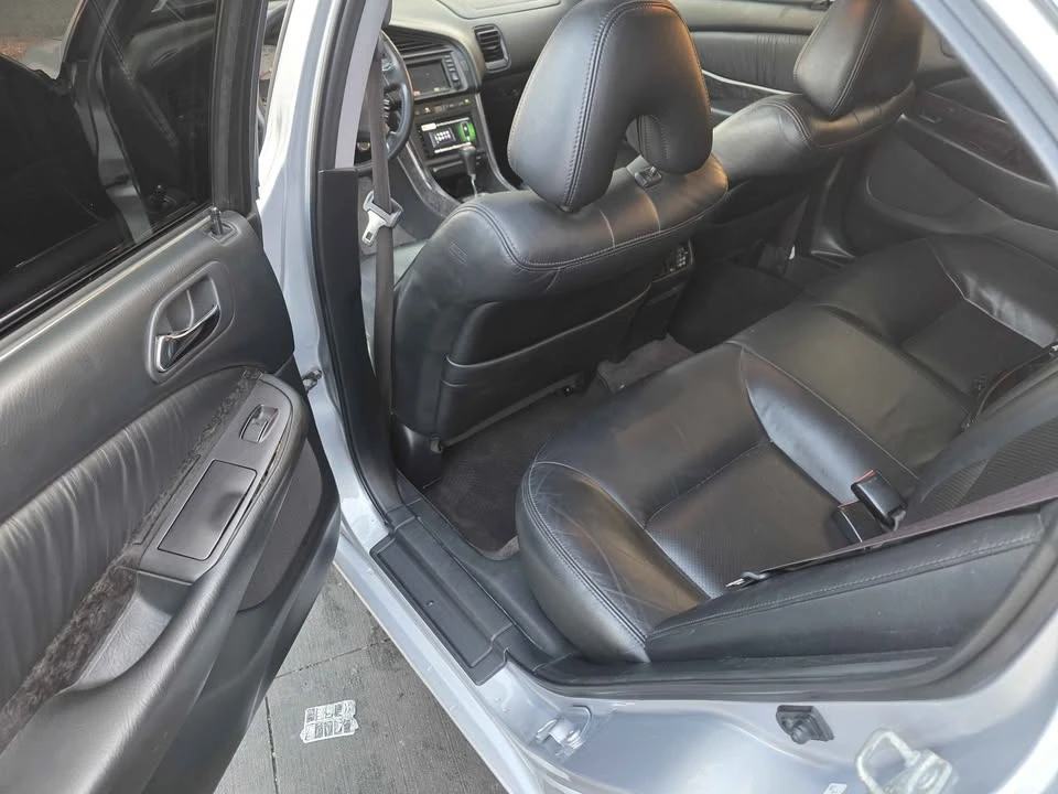 2002 Acura TL 2nd Gen - Image 10 of 14
