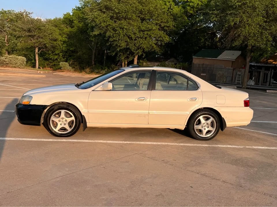 2002 Acura TL 2nd Gen - Image 2 of 10