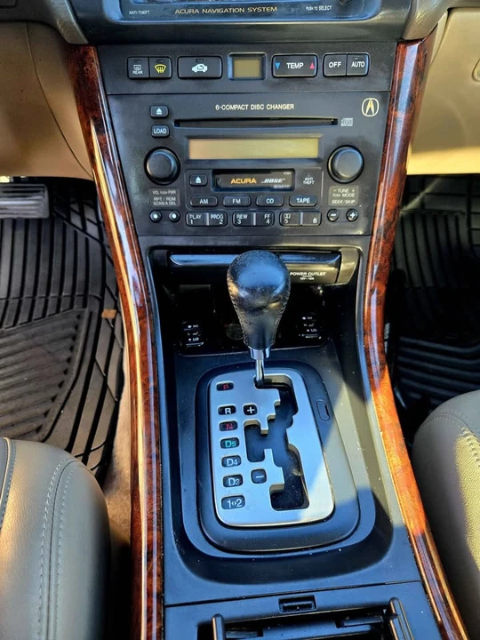 2002 Acura TL 2nd Gen - Image 11 of 14