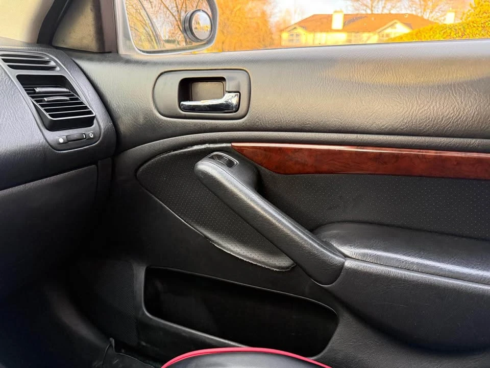 2002 Acura TLX - Image 15 of 16