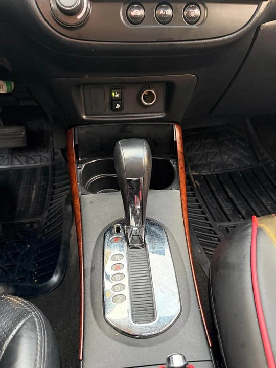 2002 Acura TLX - Image 13 of 16
