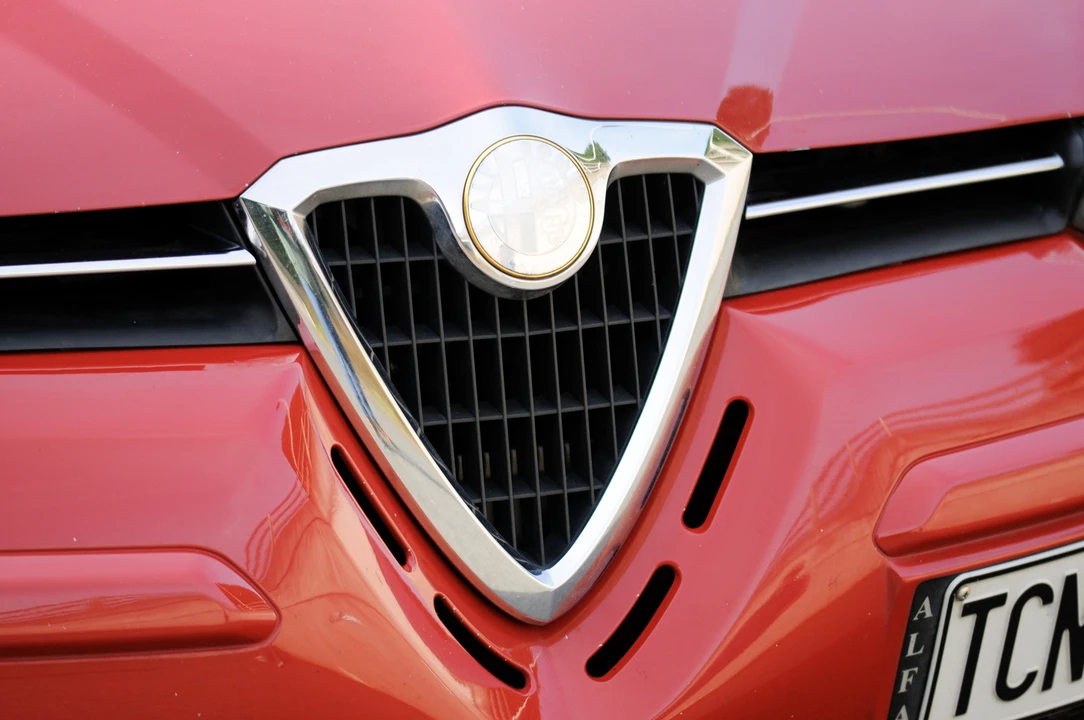 2002 Alfa Romeo 156 GTA - Image 11 of 31