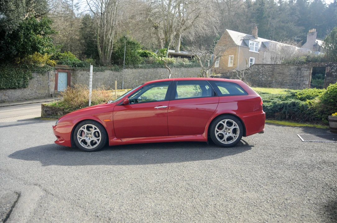 2002 Alfa Romeo 156 GTA - Image 4 of 31