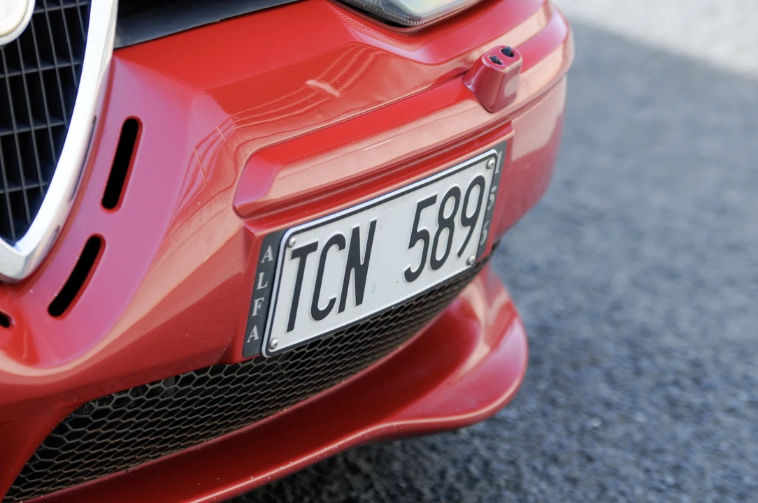 2002 Alfa Romeo 156 GTA - Image 29 of 31