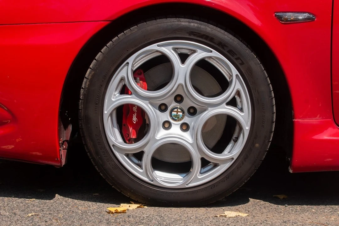 2002 Alfa Romeo 156 GTA - Image 22 of 30