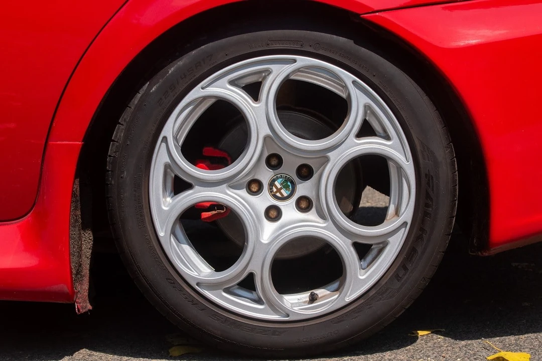 2002 Alfa Romeo 156 GTA - Image 23 of 30