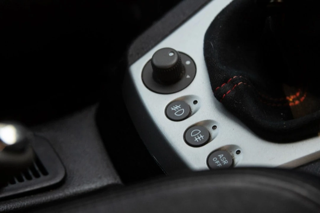 2002 Alfa Romeo 156 GTA - Image 28 of 30