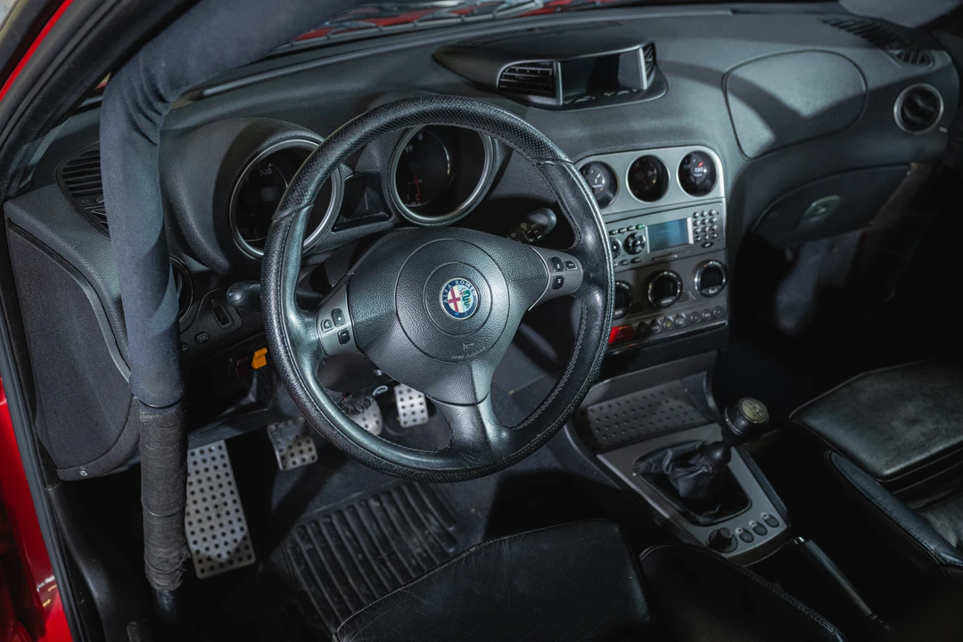 2002 Alfa Romeo 156 GTA - Image 4 of 16